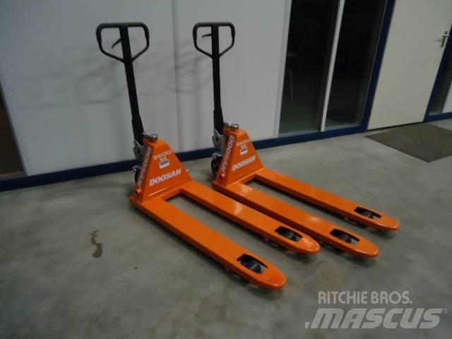 Doosan Pallettruck Pumppukärryt