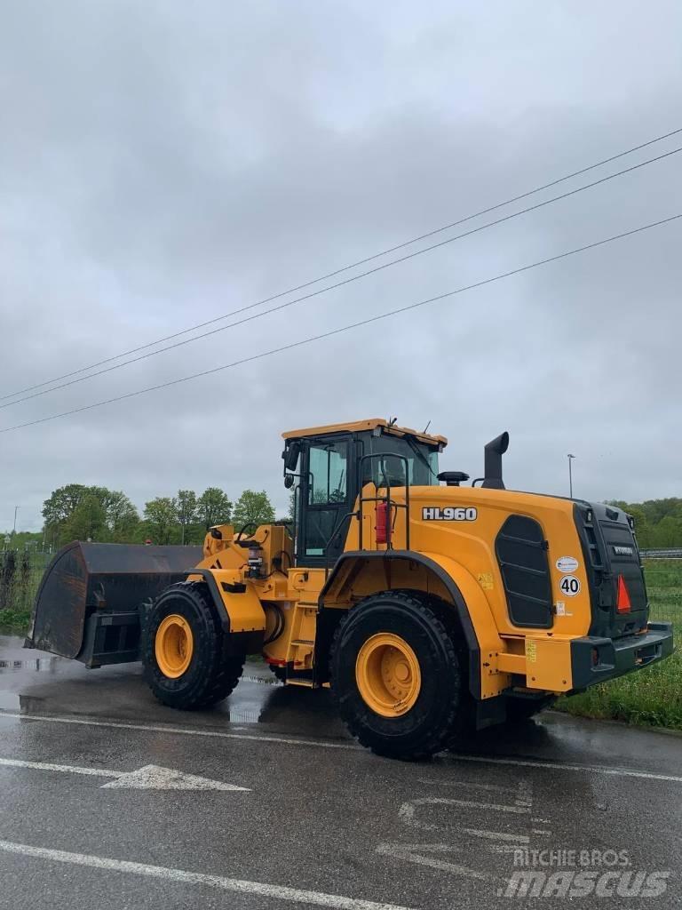 Hyundai HL 960 Pyöräkuormaajat