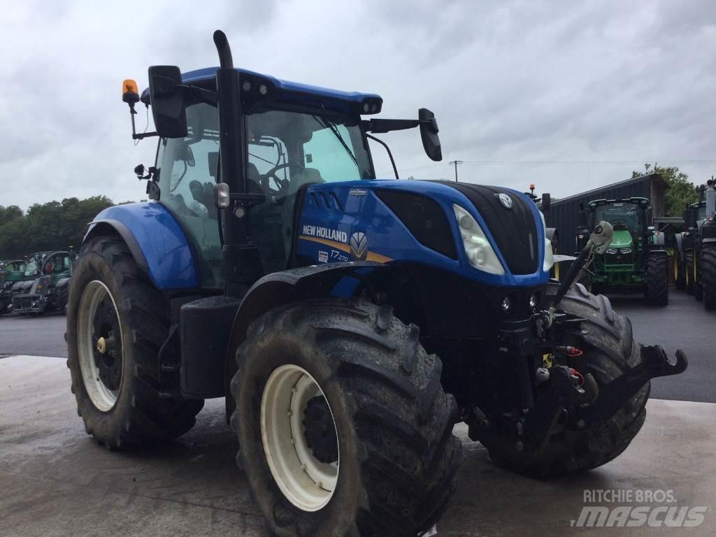 New Holland T7 270 Traktorit