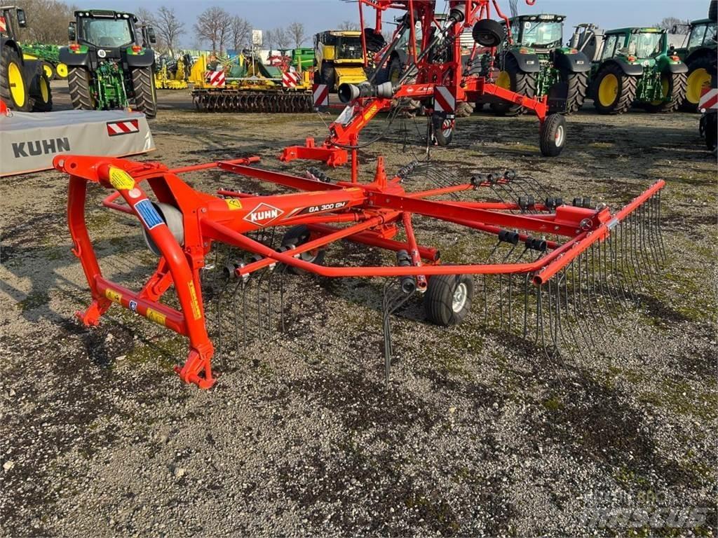Kuhn GA 300 GM Swather-niittokoneet