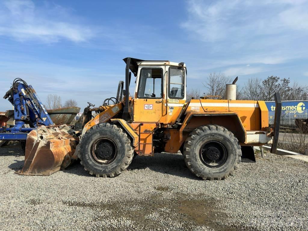 Liebherr L 521 Pyöräkuormaajat