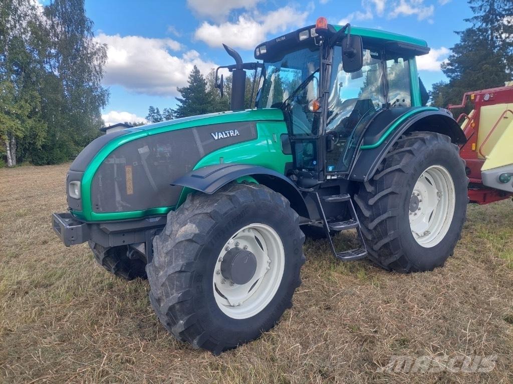 Valtra T 171 H Traktorit