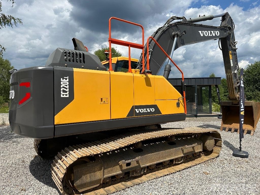 Volvo EC 220 E L Telakaivukoneet
