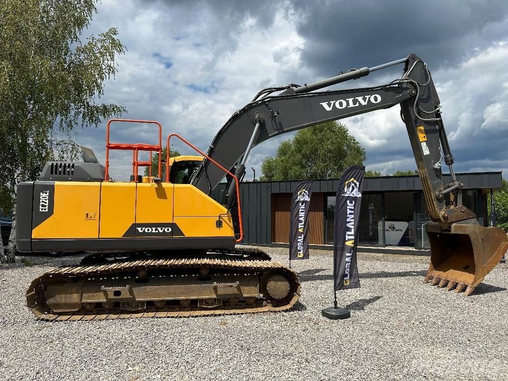 Volvo EC 220 E L Telakaivukoneet