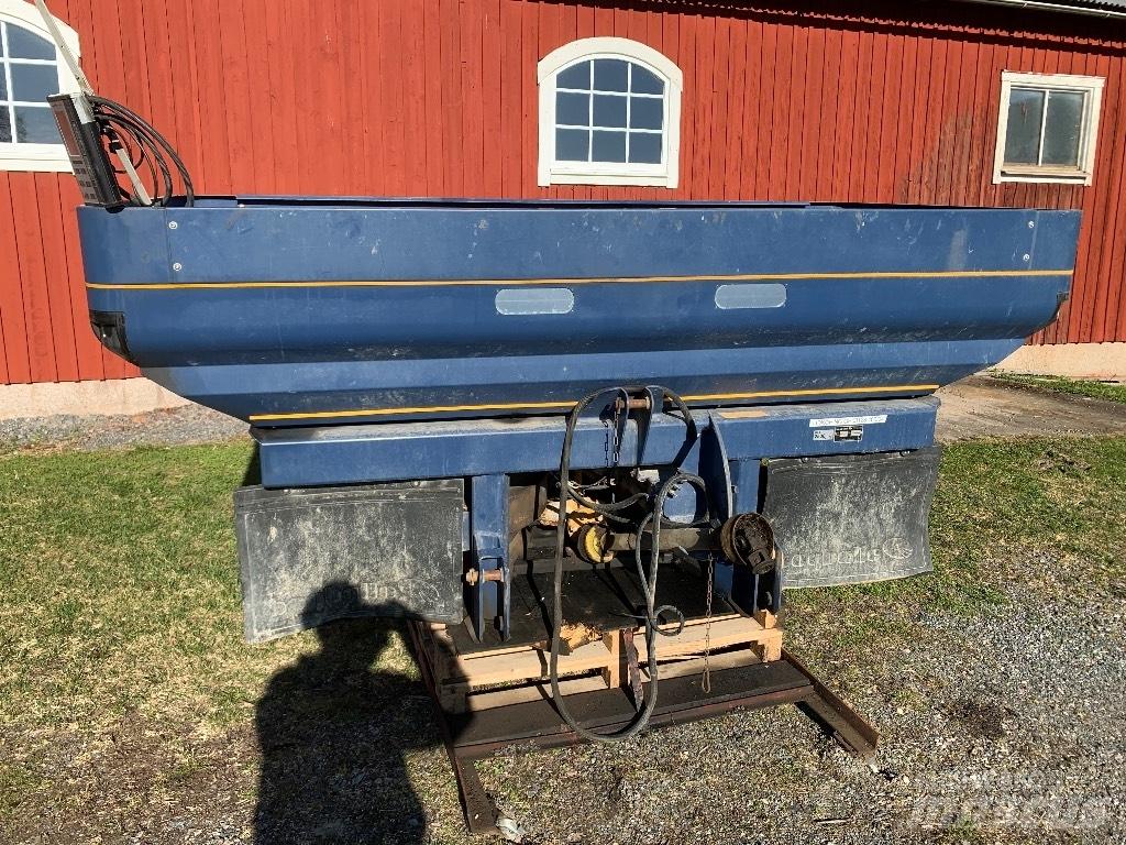Bogballe M2 Lannoitteenlevittimet