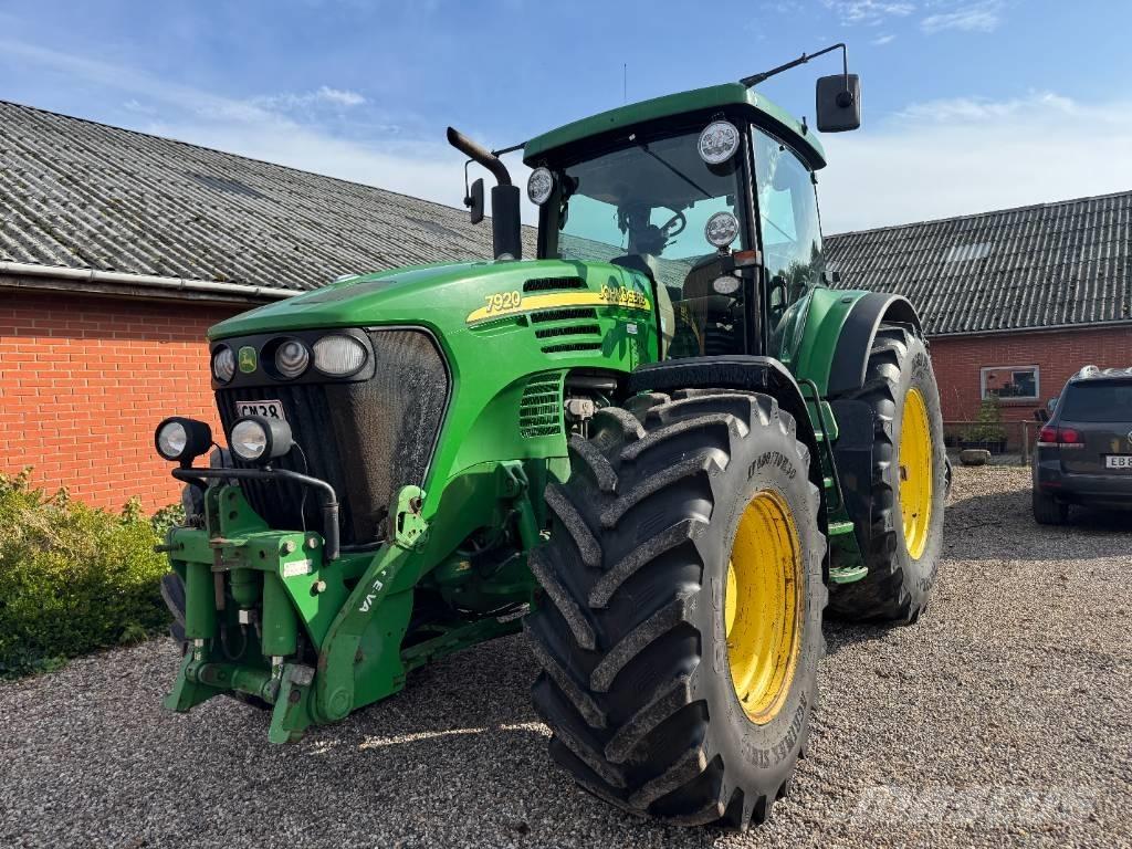 John Deere 7920 Traktorit