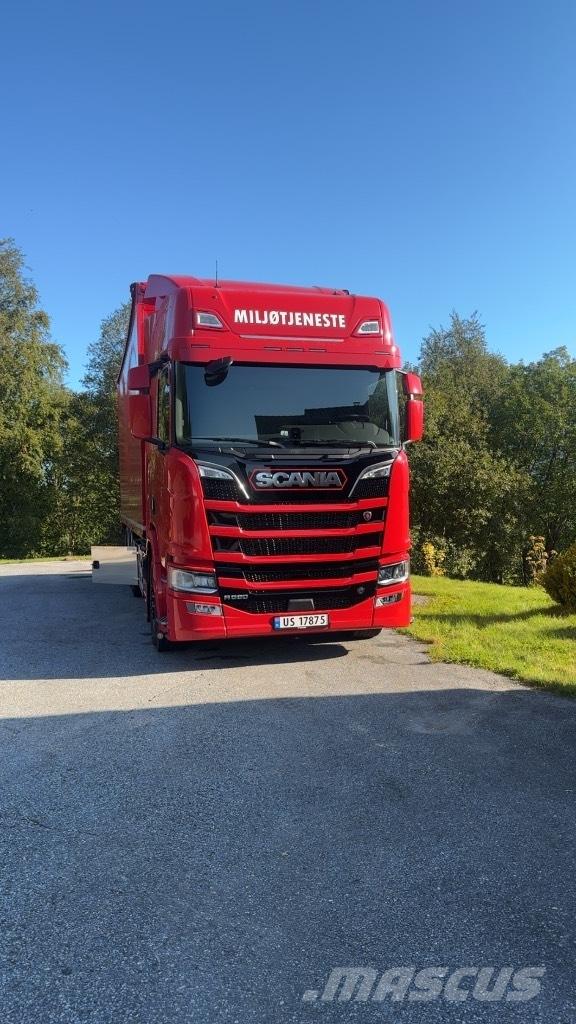 Scania R 590 Hakekuorma-autot