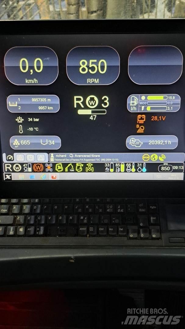 Komatsu 895 Kuormatraktorit