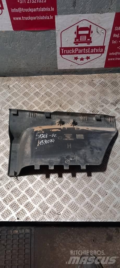 Scania 94 D. 1390074 Ohjaamot ja sisustat