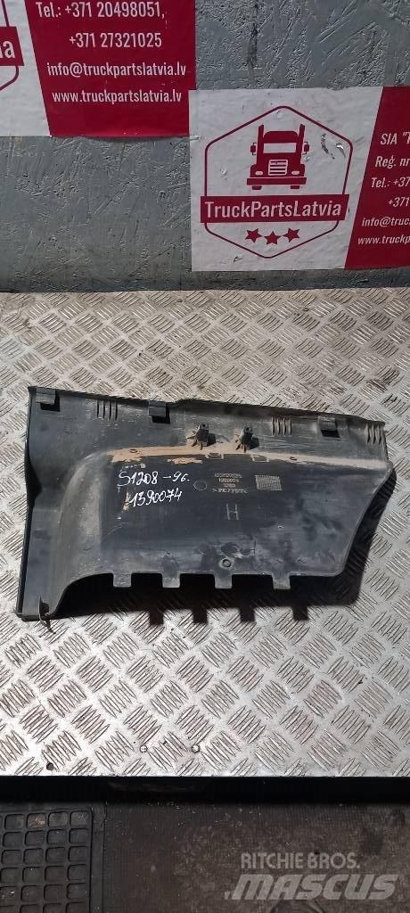 Scania 94 D. 1390074 Ohjaamot ja sisustat