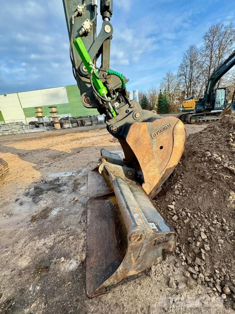 Hyundai HX 220 AL Telakaivukoneet