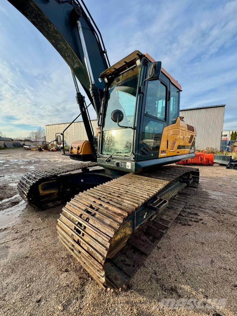 Hyundai HX 220 AL Telakaivukoneet