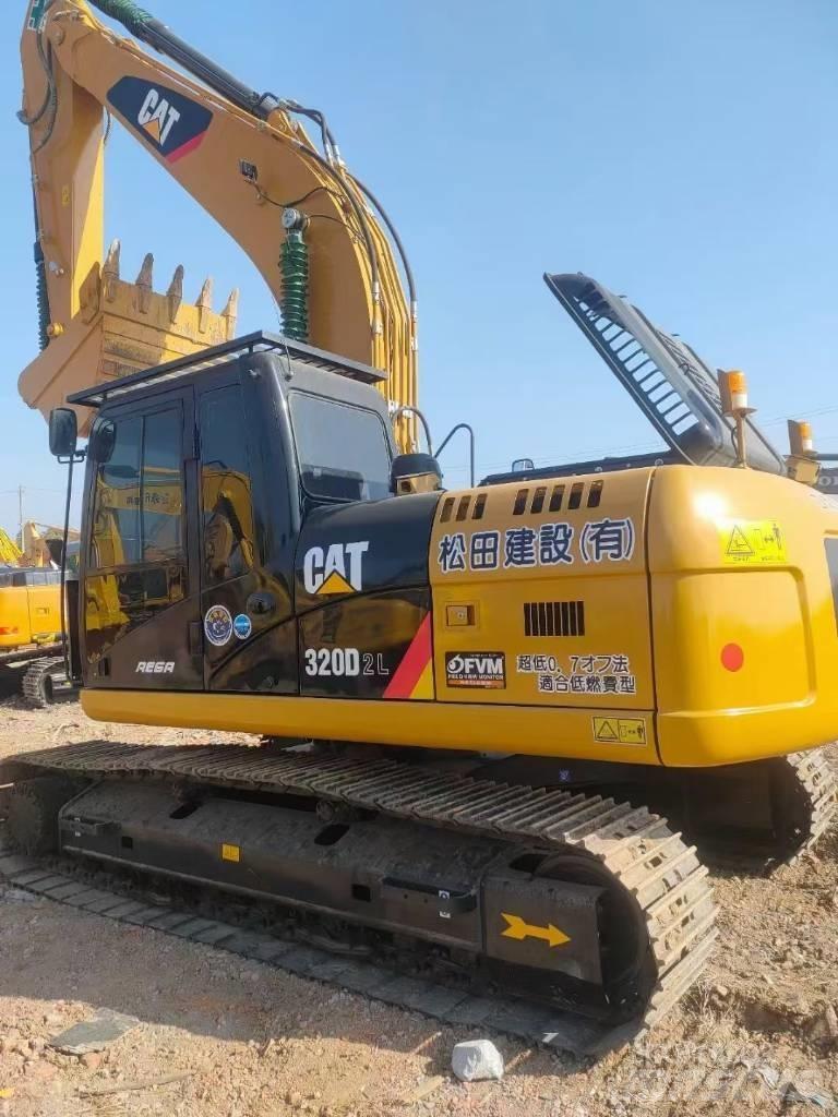 CAT 320D2L Telakaivukoneet