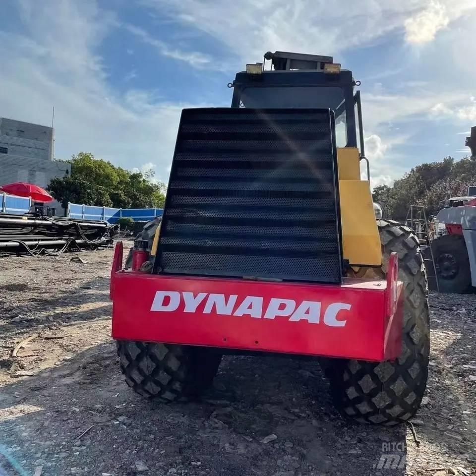 Dynapac CA251D Yksivalssijyrät