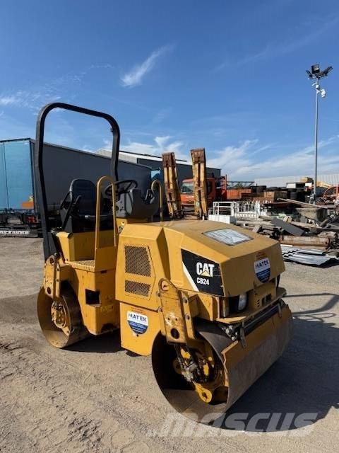 CAT CB 24 Tandemjyrät