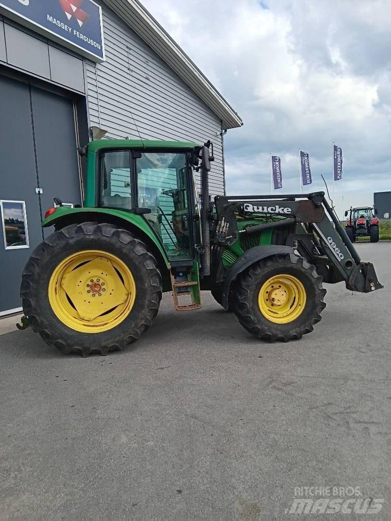 John Deere 6220 Traktorit
