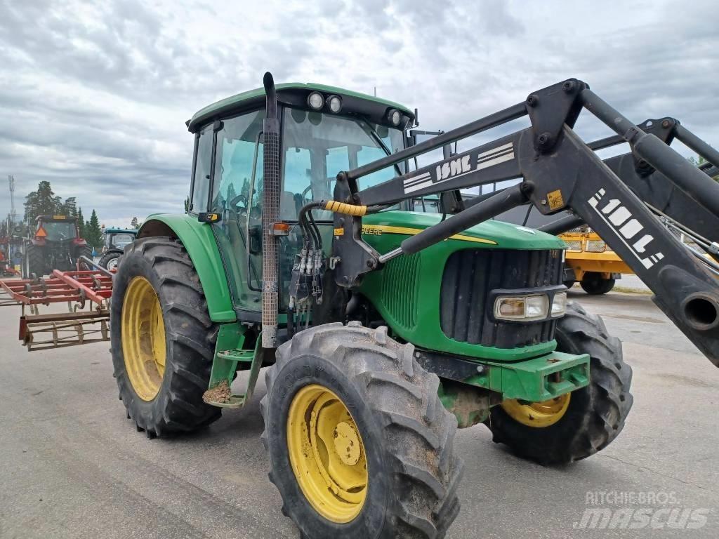 John Deere 6220 Traktorit