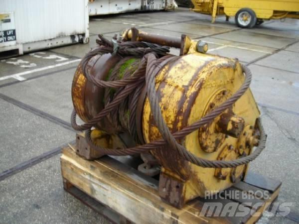 Komatsu D65E WINCH Muut