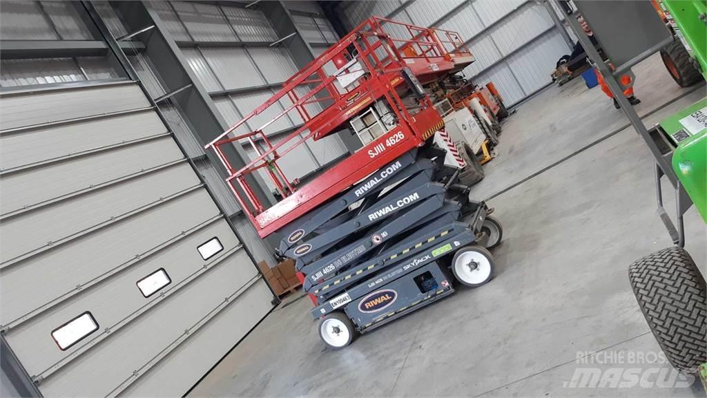 SkyJack SJIII4626 Saksilavat