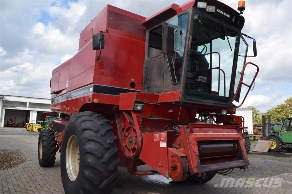 Case IH 1680 Axial Leikkuupuimurit
