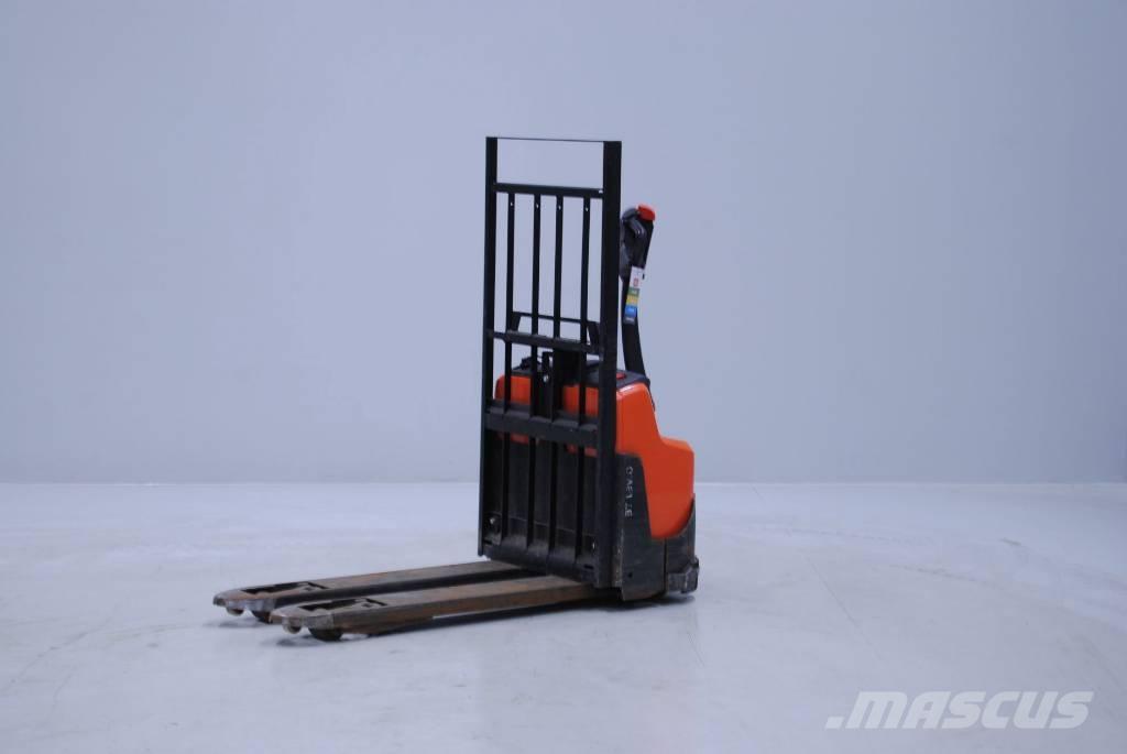 Toyota LWI160 Lavansiirtotrukit