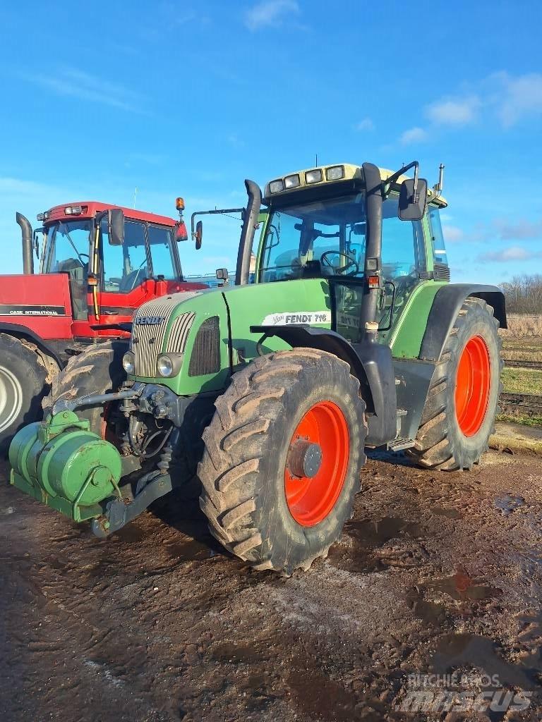 Fendt 716 Vario Traktorit