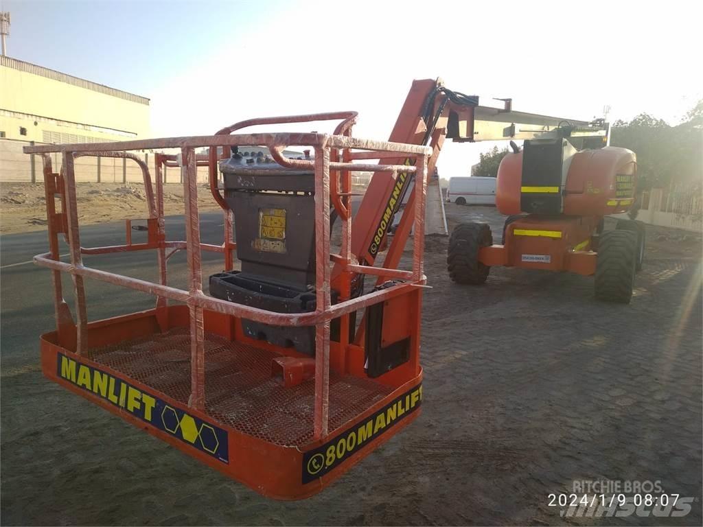 JLG 800AJ Kuukulkijat