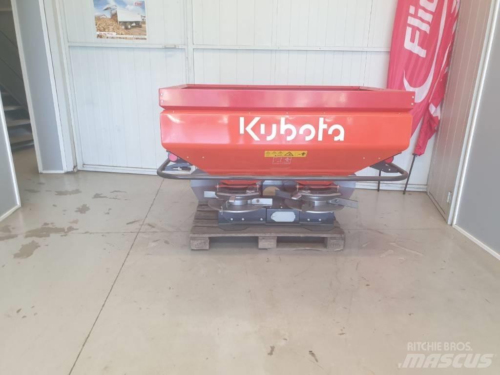 Kubota DSC 700 Lannoitteenlevittimet
