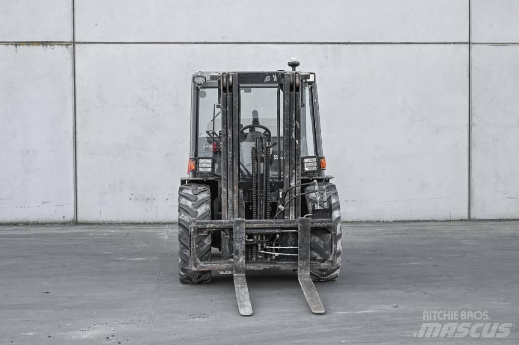 Manitou MH 25-4 Maastotrukit