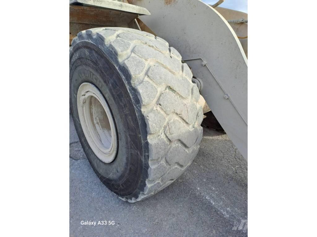 CAT 972 K Pyöräkuormaajat