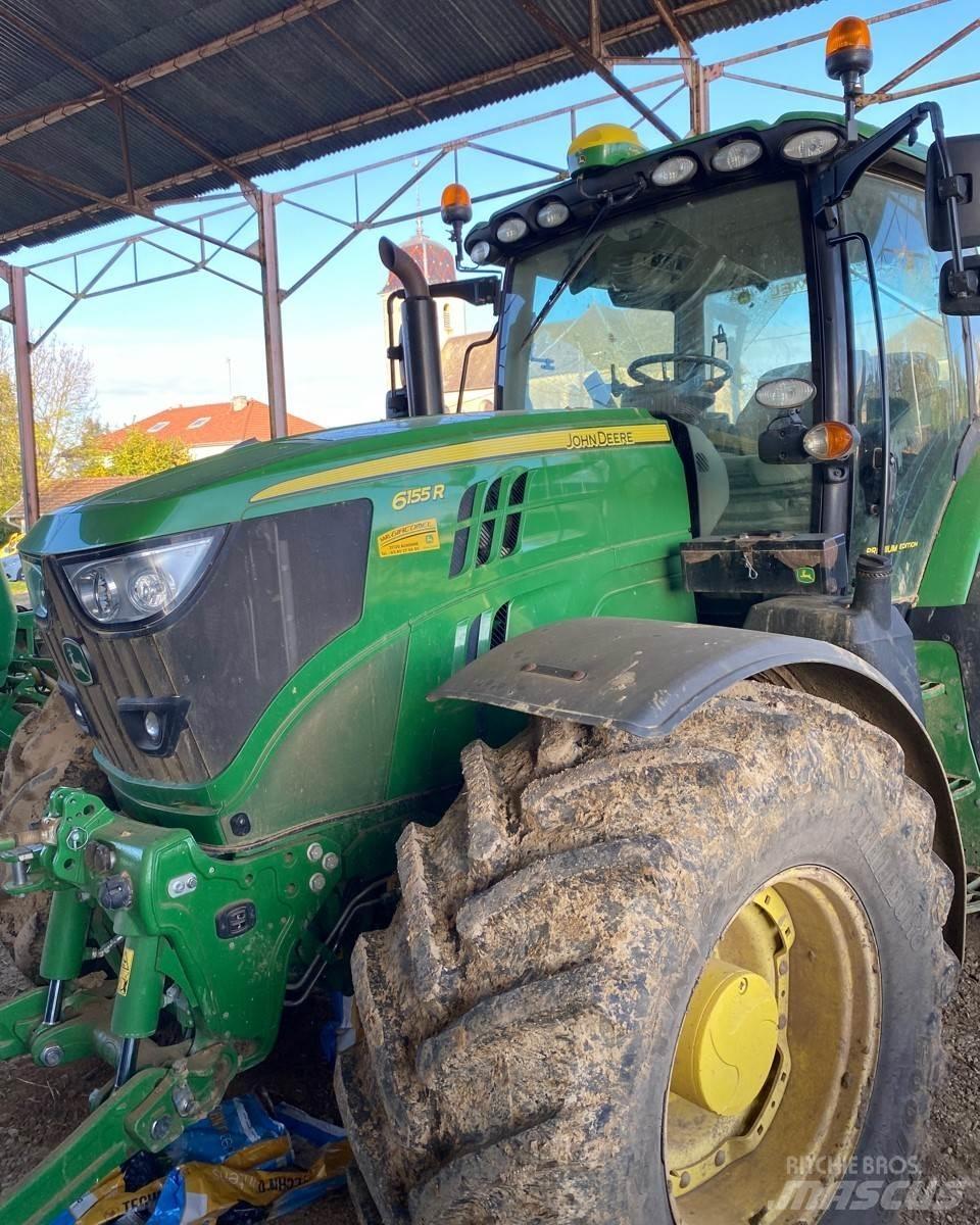 John Deere 6155R Traktorit