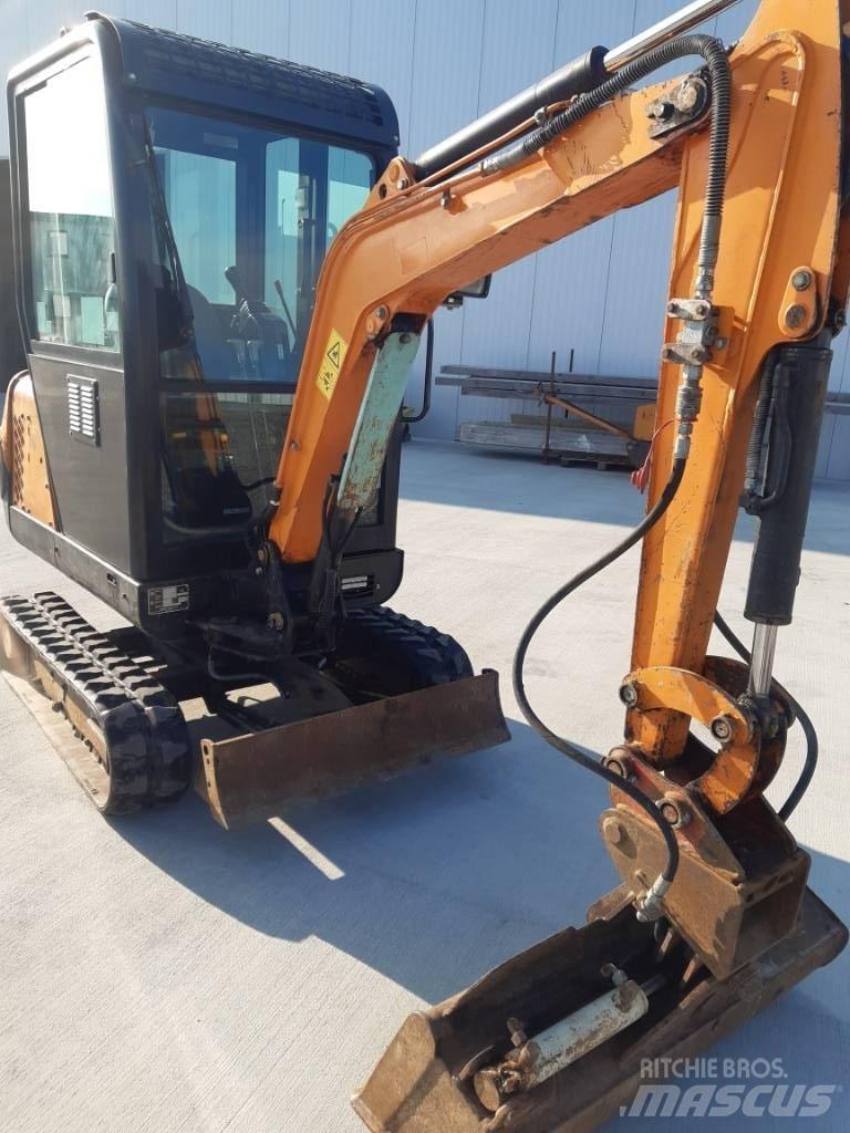 Hanix N 15B Minikaivukoneet < 7t