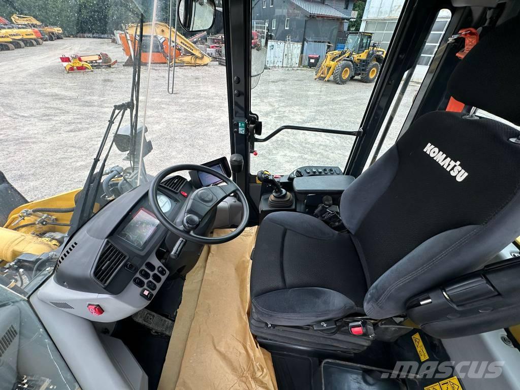 Komatsu WA 270-8 Pyöräkuormaajat