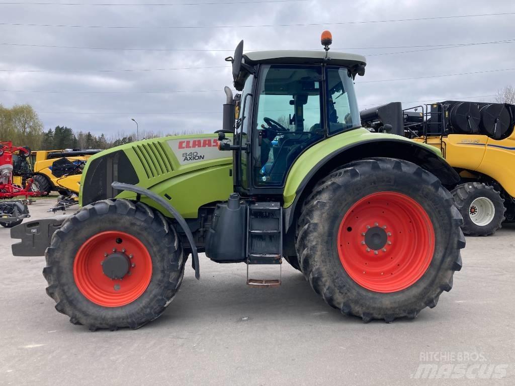CLAAS Axion 840 Traktorit