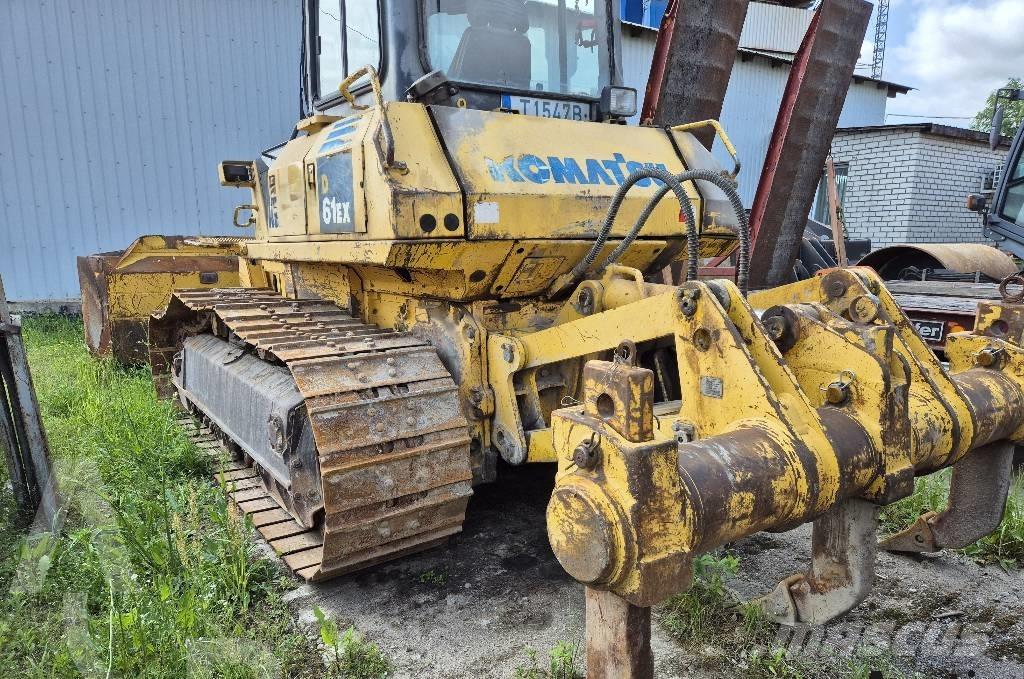 Komatsu D 61 EX-15 Telaketjupuskutraktorit