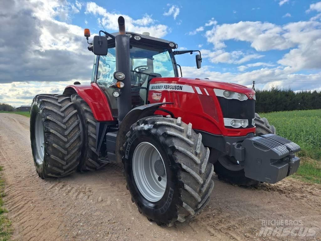 Massey Ferguson 7715 Traktorit