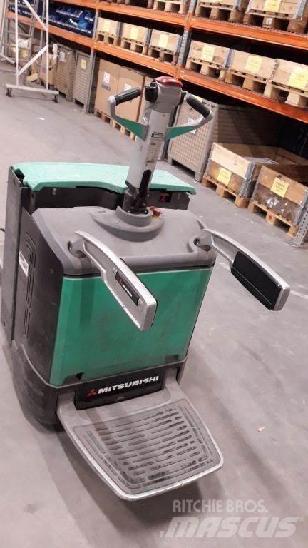 Mitsubishi PBV20N Lavansiirtotrukit