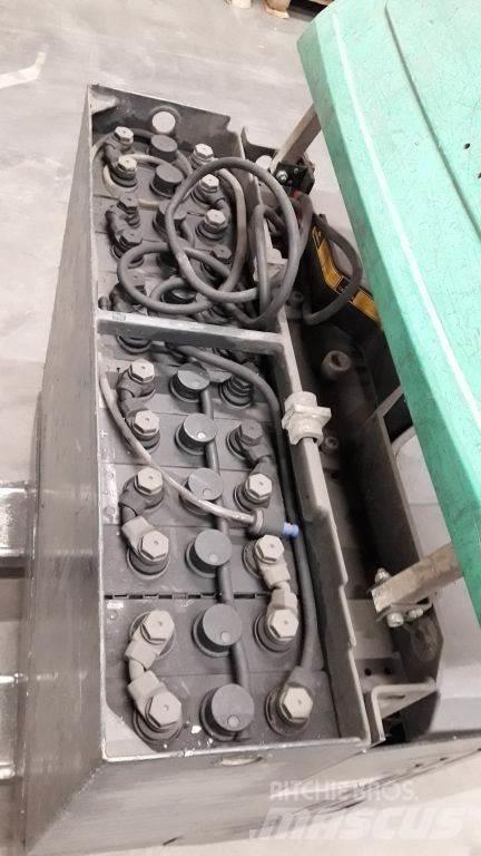 Mitsubishi PBV20N Lavansiirtotrukit