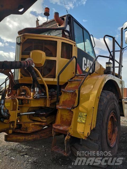 CAT 735 Dumpperit