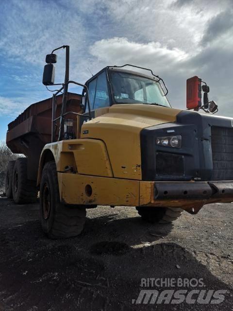 CAT 735 Dumpperit