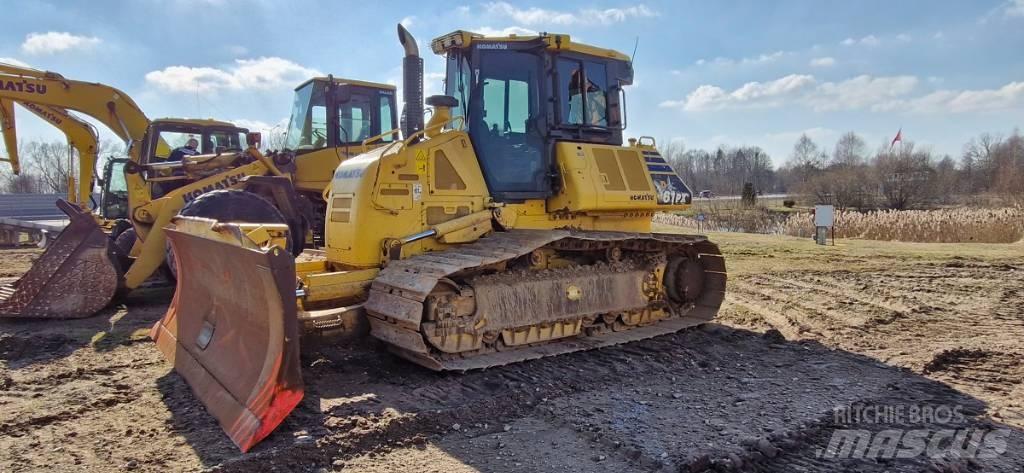 Komatsu D 61 PX -24 Telaketjupuskutraktorit
