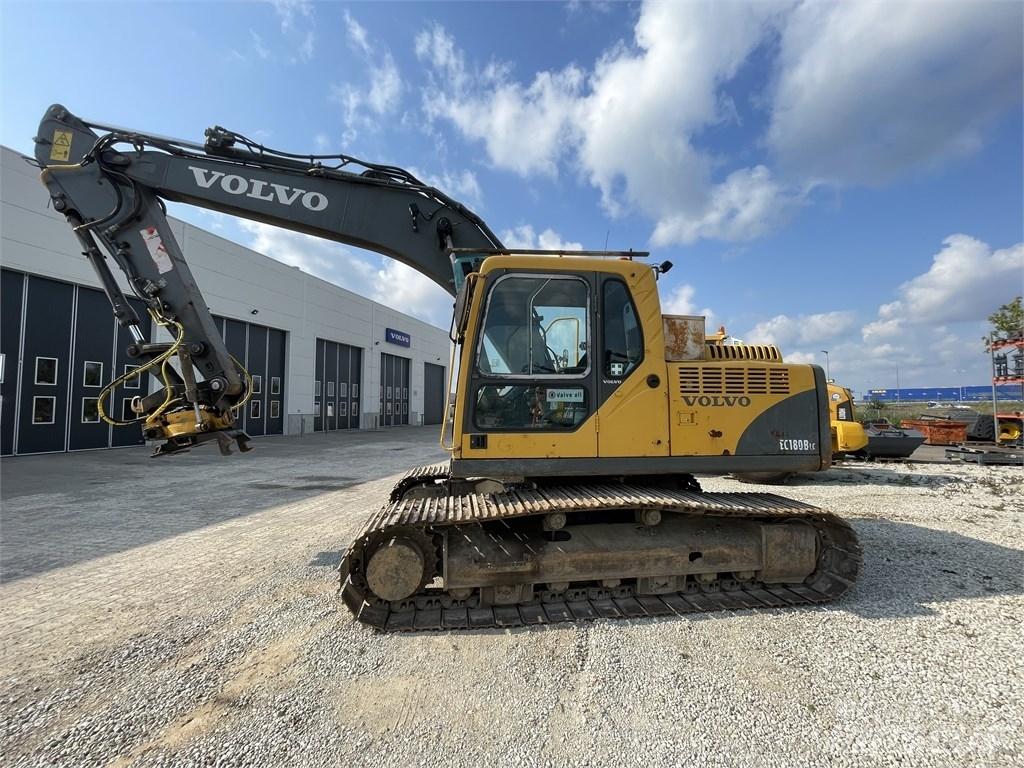 Volvo EC 180 B LC Telakaivukoneet