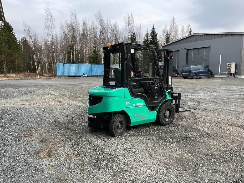 Mitsubishi FD25NT Dieseltrukit