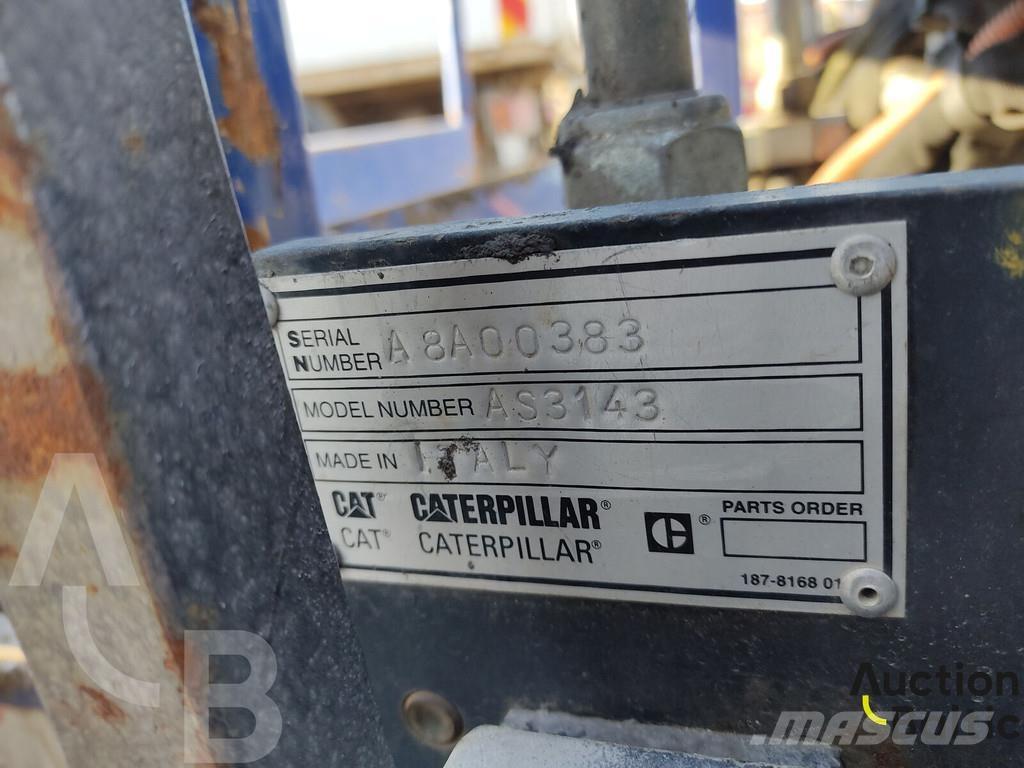 CAT AP 255 E Asfalttikoneet