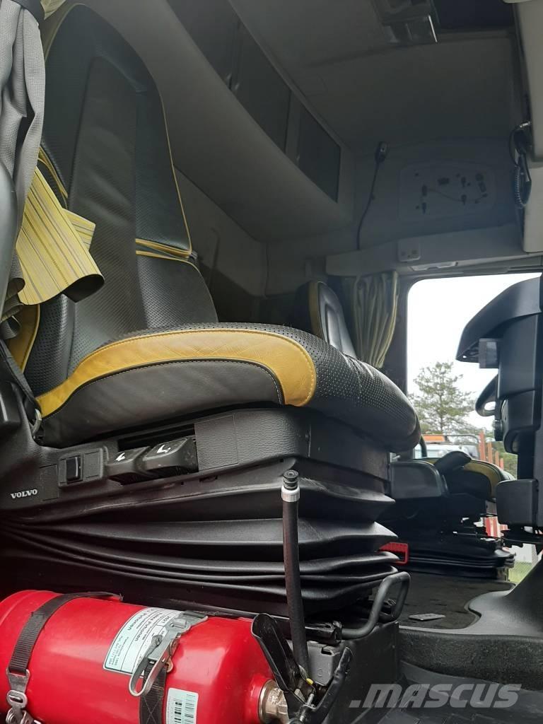 Volvo FH 16 Puuautot