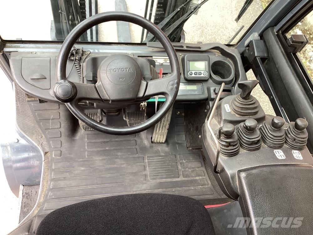 Toyota 8FDJF35 Dieseltrukit