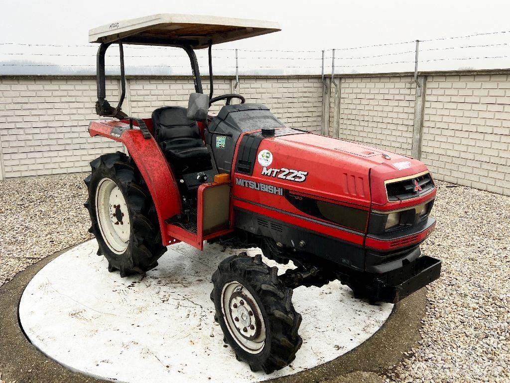 Mitsubishi MT225 Traktorit