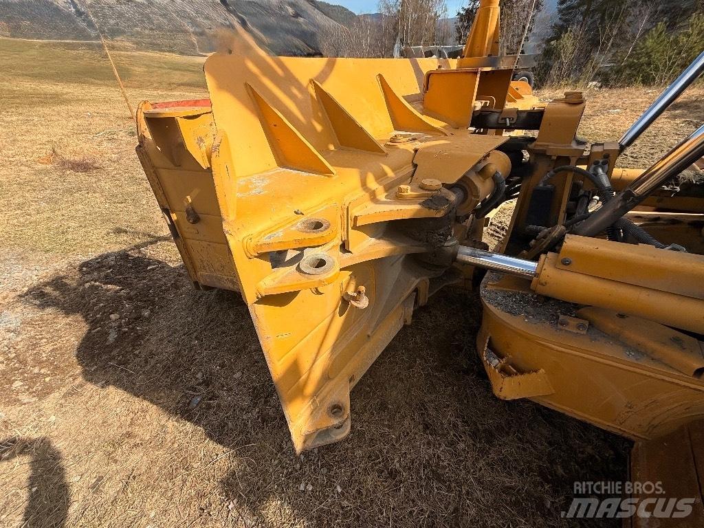 CAT D 6 T LGP Telaketjupuskutraktorit