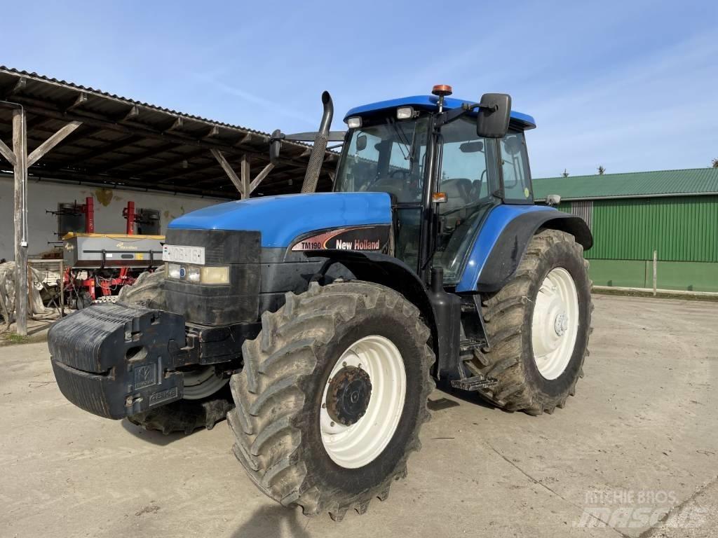 New Holland TM 190 Traktorit
