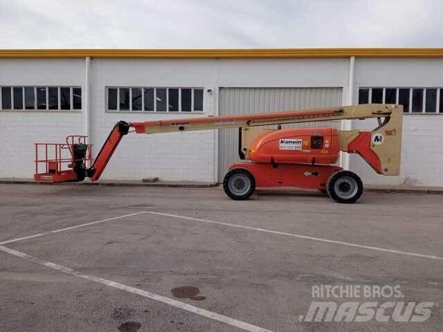 JLG 800 AJ Kuukulkijat